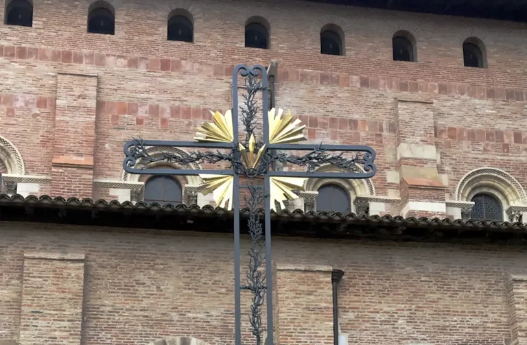 Croix de la Basilique St-Sernin – Toulouse