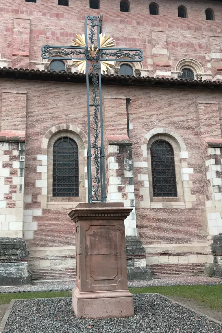 Restauration de La Croix de la Basilique Saint-Sernin - Malbrel Conservation